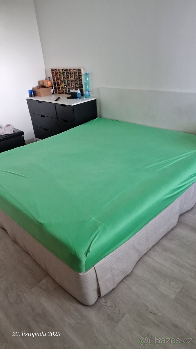 Manželská postel - 3