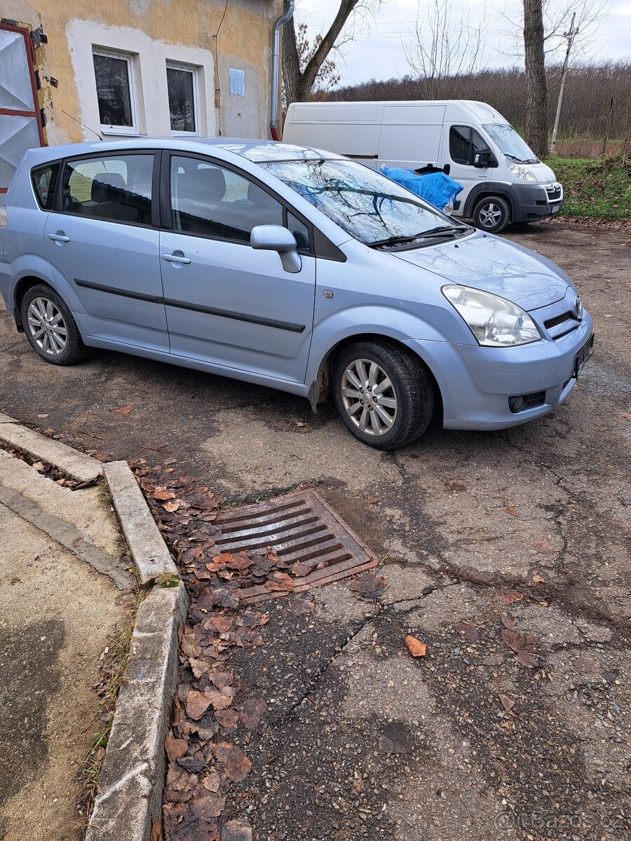 ND z Toyota Corolla Verso 1.8 16V 95kW r.v. 2006 - 3