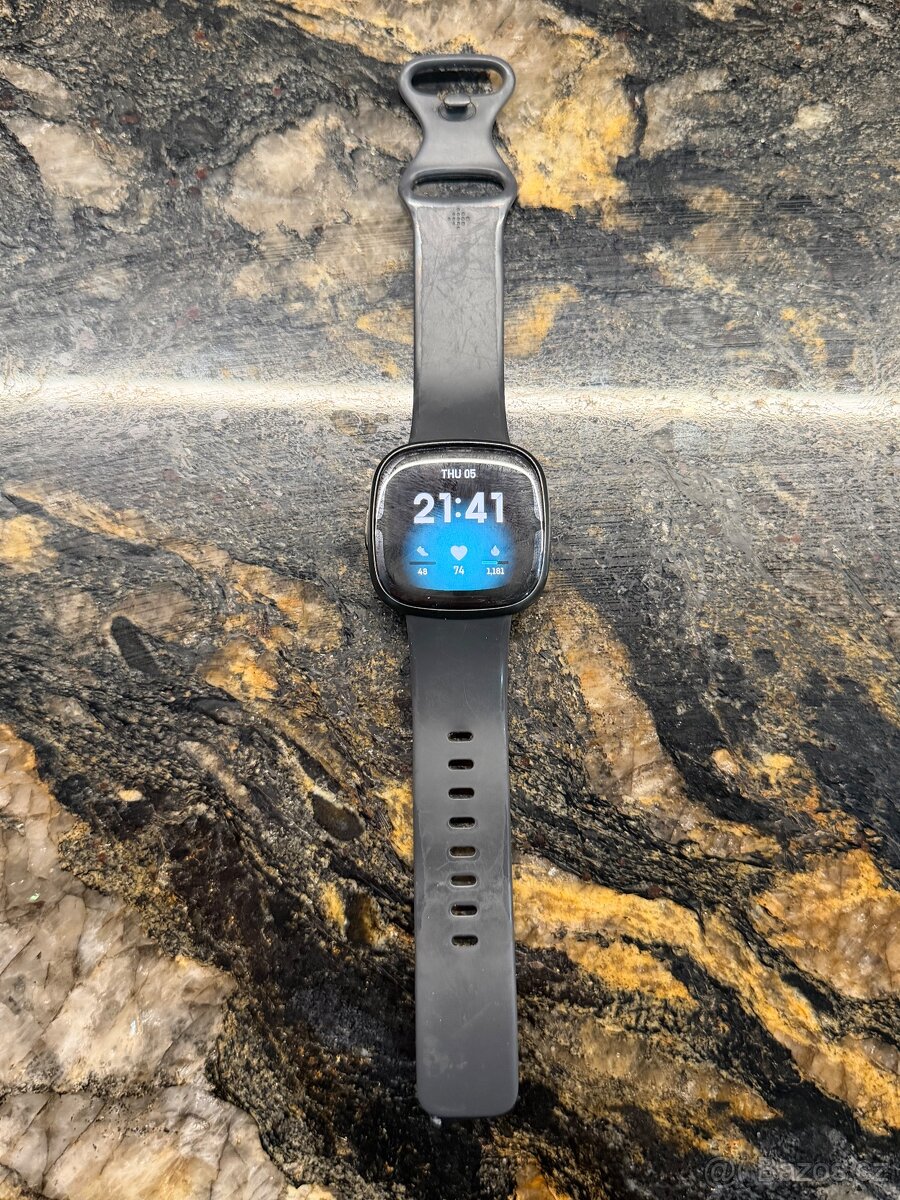 Predám hodinky Fitbit Sense 2 - 3