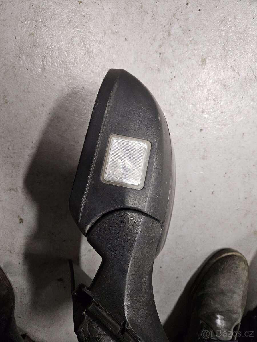 Pravé zrcátko ford mondeo mk4 - 3