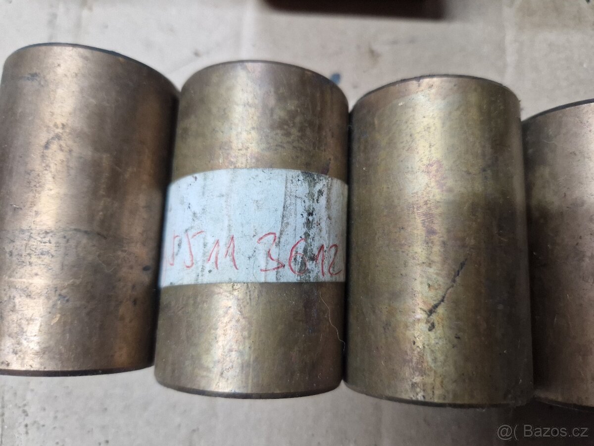 Bronzová futra napravy zetor - 3