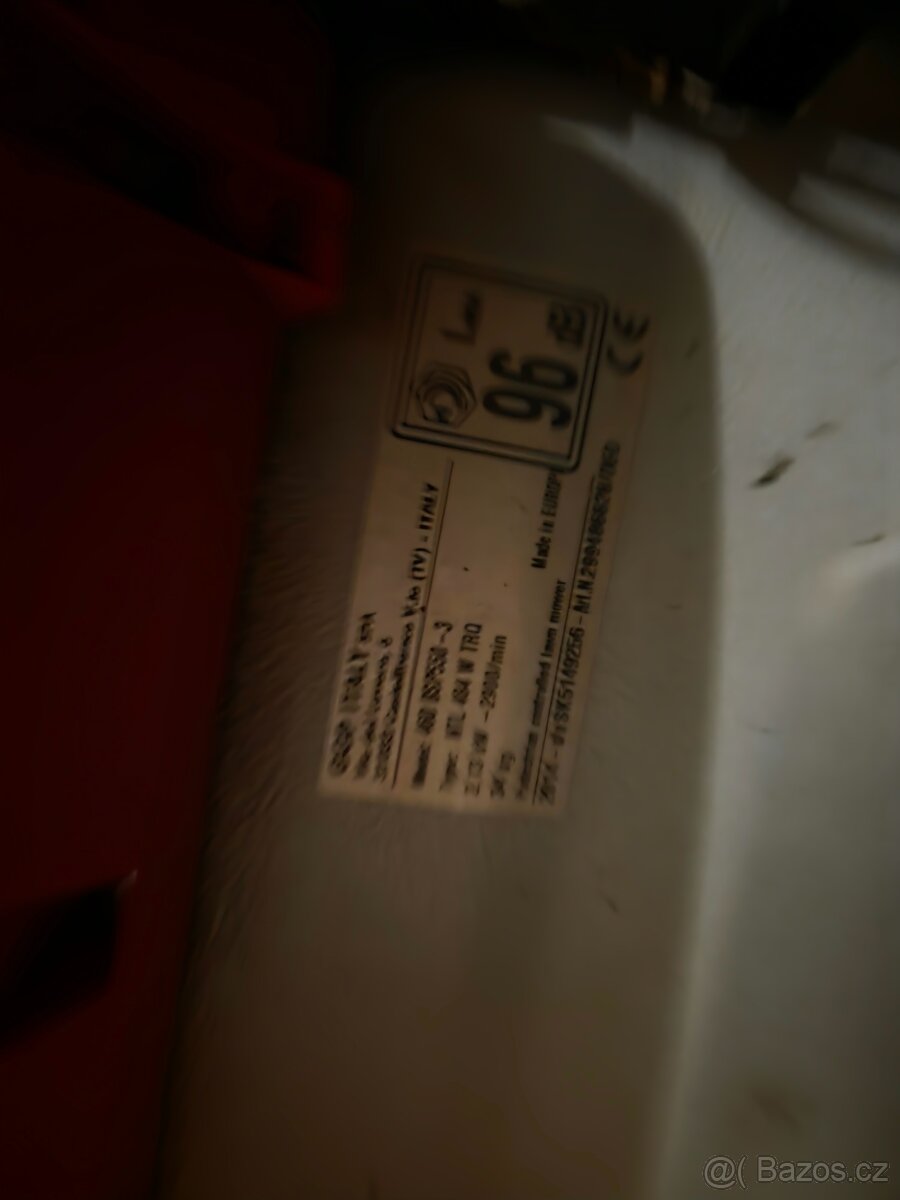 Sekačka Brigges a Stratton - 3