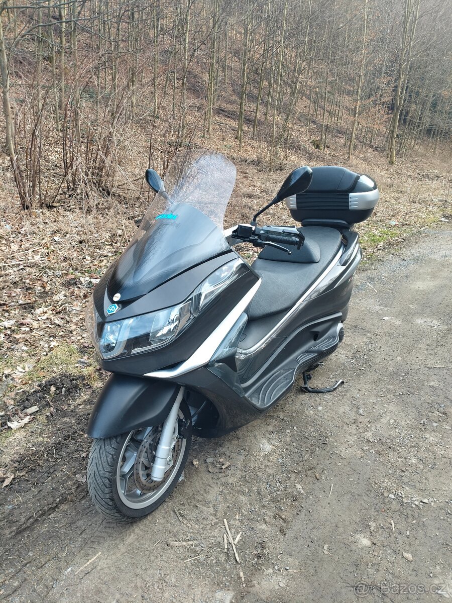 Piaggio X10 125 - 3