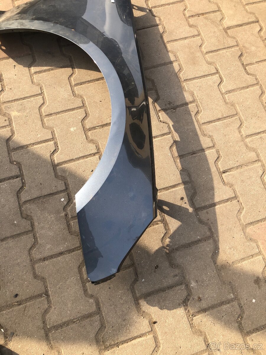 Pravý blatnik Audi A4 B9 - 3