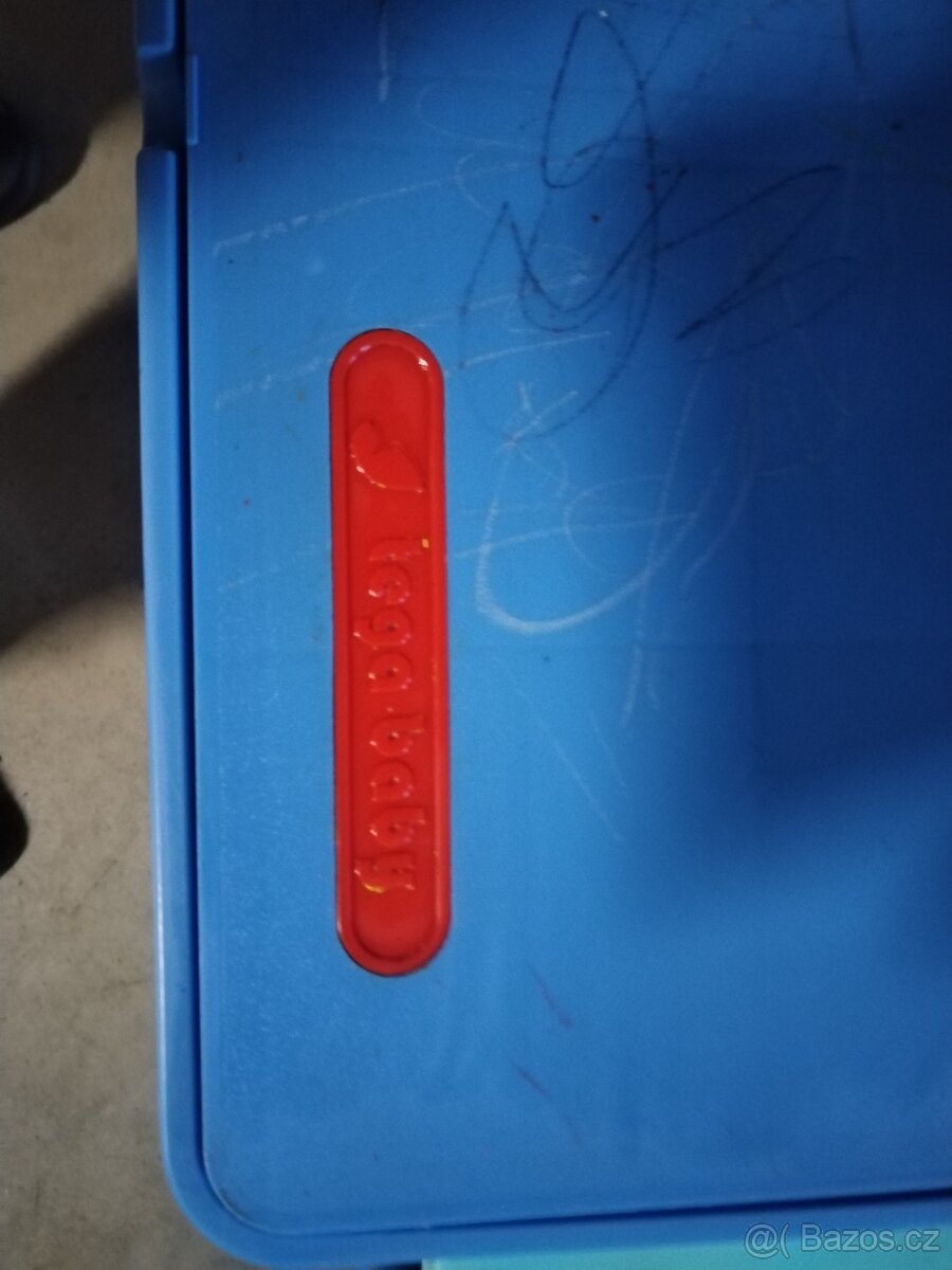 Dětský stoleček a 2 židličky - 3