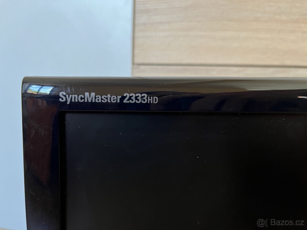 Televize/monitor - 3