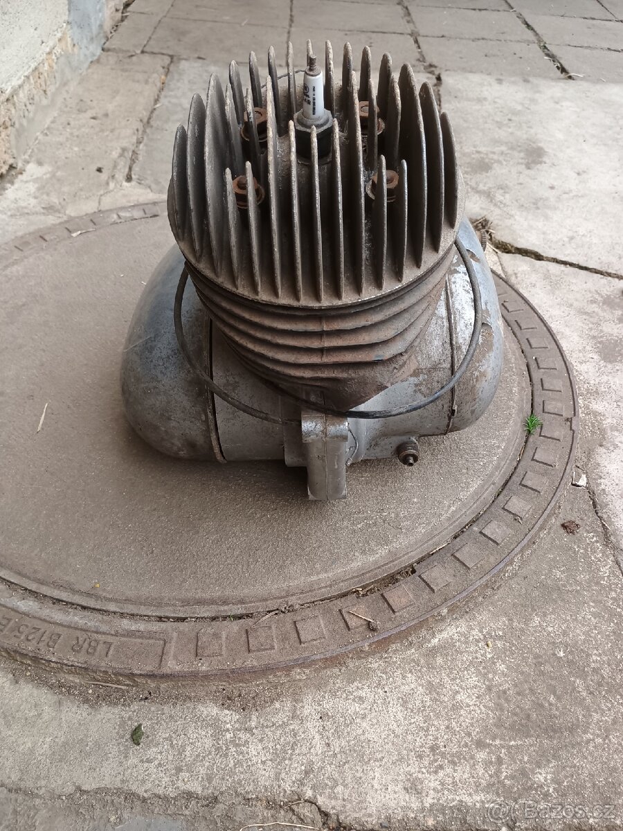 Motor Čz 125 - 3