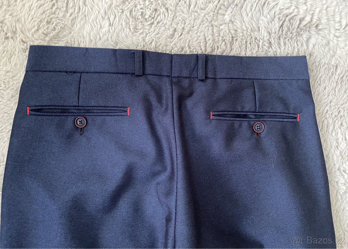 Prodám pánský oblek (slim) - 3