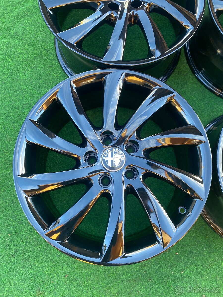 ALU KOLA ALFA GIULIETTA R17’ 5X110 BLACK - 3