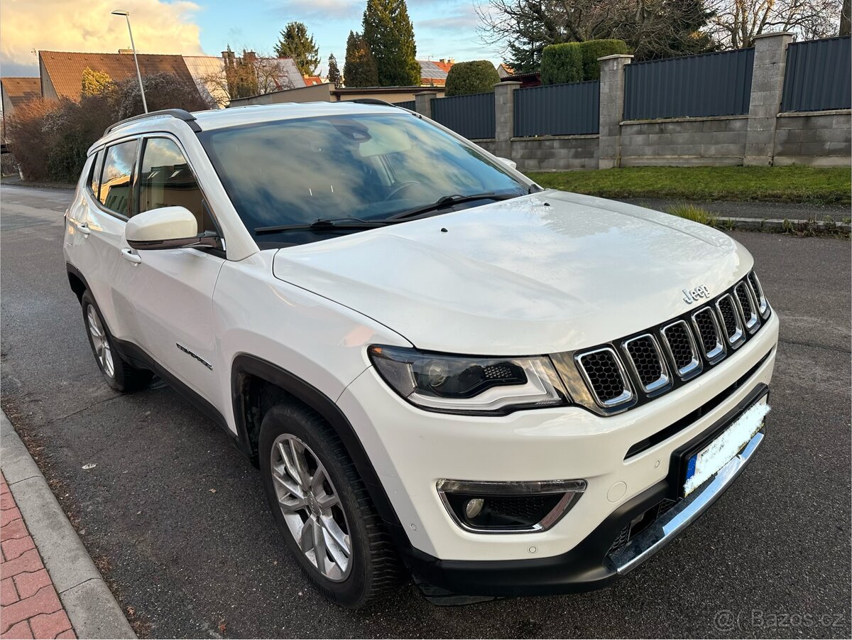 Prodam Jeep Compass 1.3 T-GDi 2021 Najeto: 33 000 km • - 3