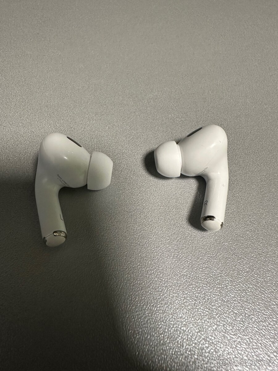 Apple AirPods 2 Pro - 3