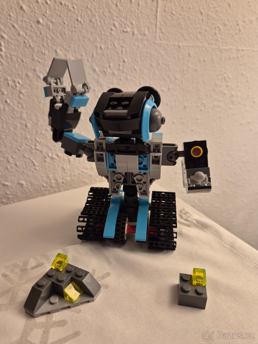 LEGO Creator 3v1 31062 Průzkumný robot - 3