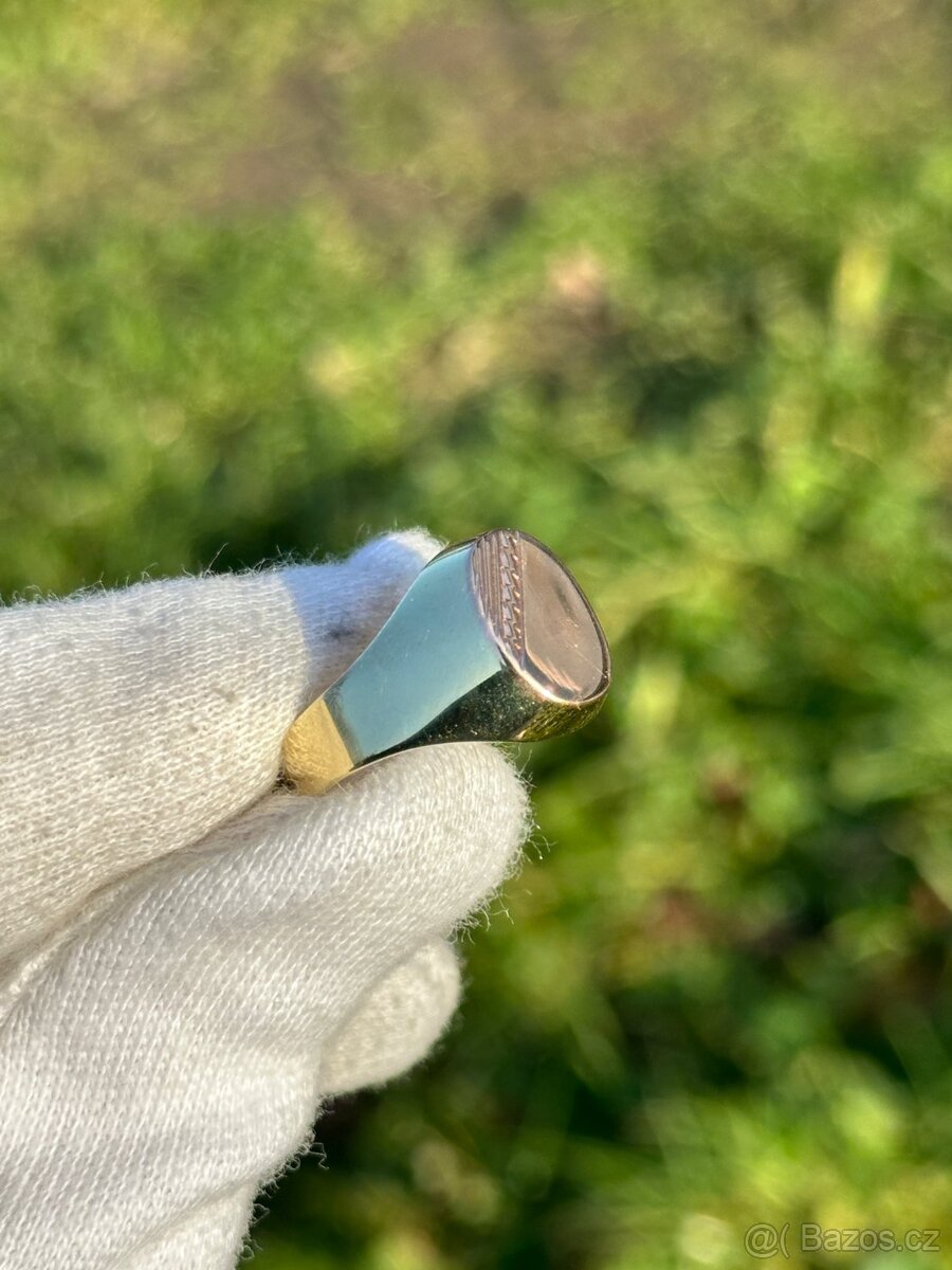 Zlatý prsten 5,94g - 3