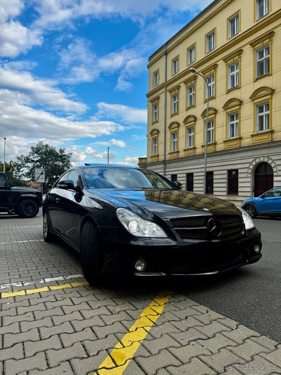 Mercedes Benz CLS 500 - 3