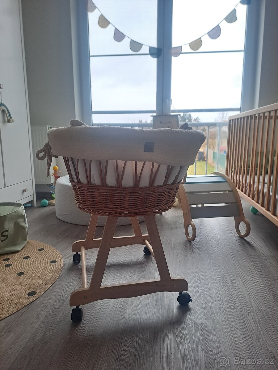 Proutěná postýlka pro miminko - 3