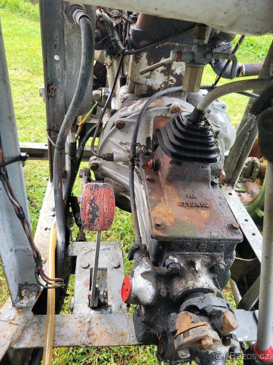 Prodám traktor domácí výroby. - 3