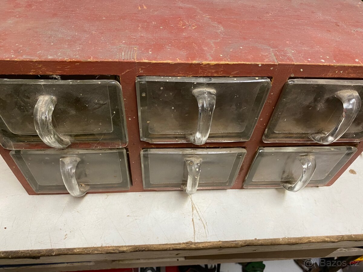 Skleněné dózy - 3