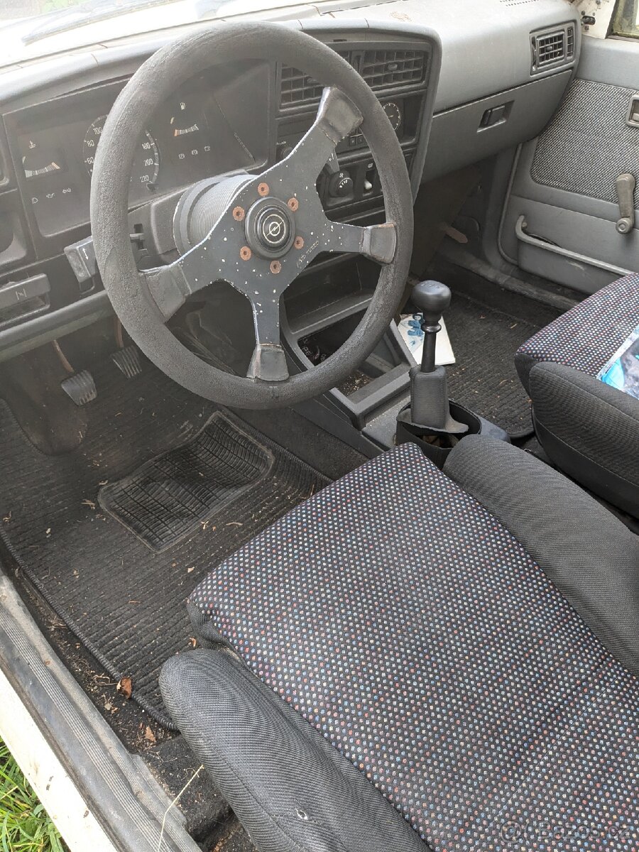Opel ascona C - 3