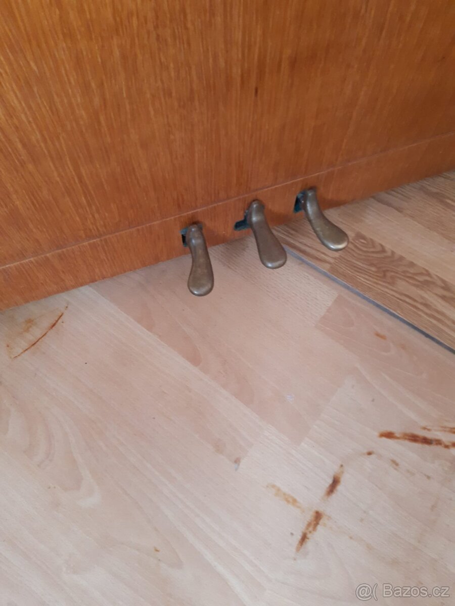 Pianino Scholze - Petrof - 3