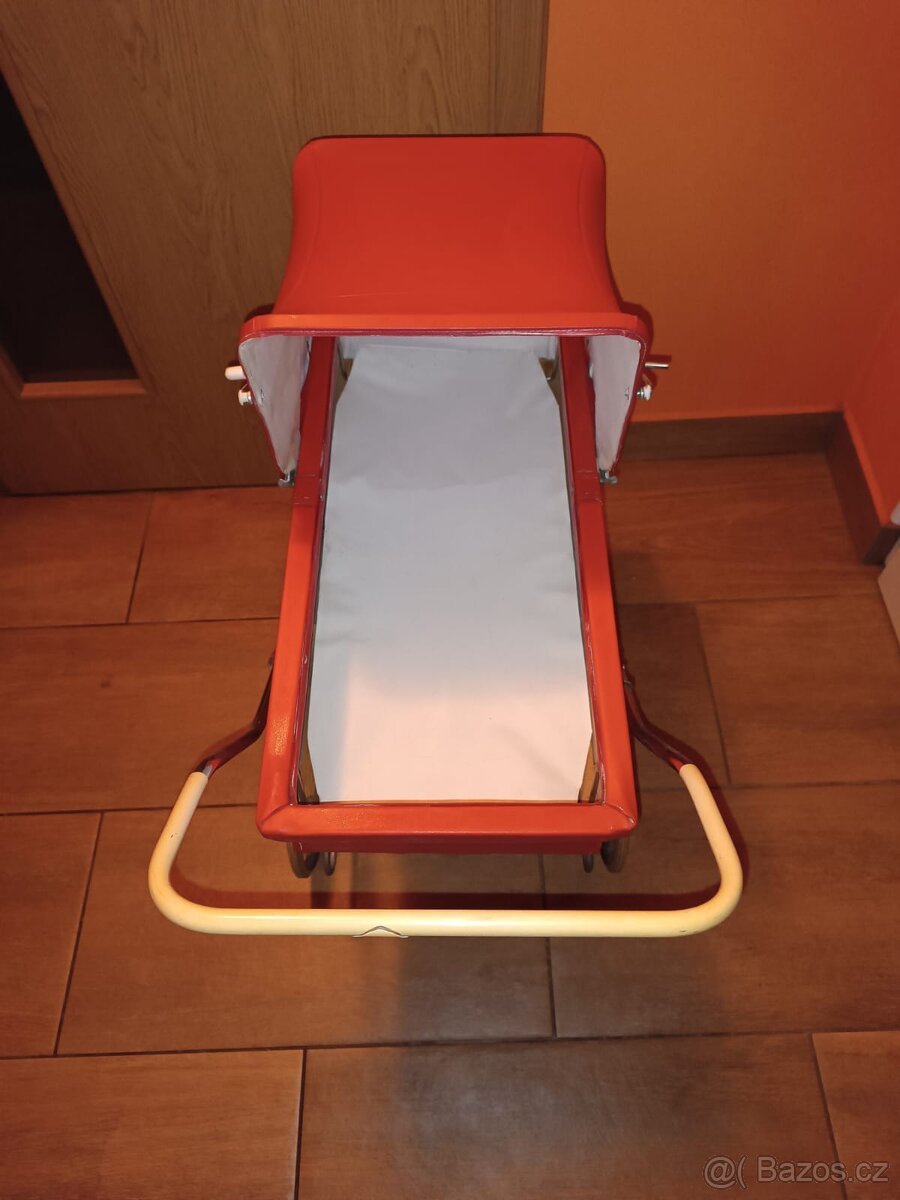 Retro dětský kočárek pro panenky - 3