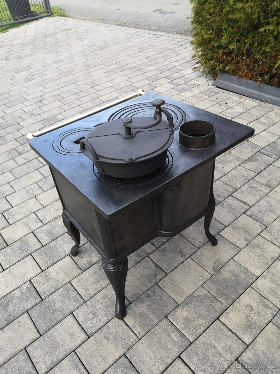 Sporák na tuhá paliva - švédská litina s pražírnou kávy - 3