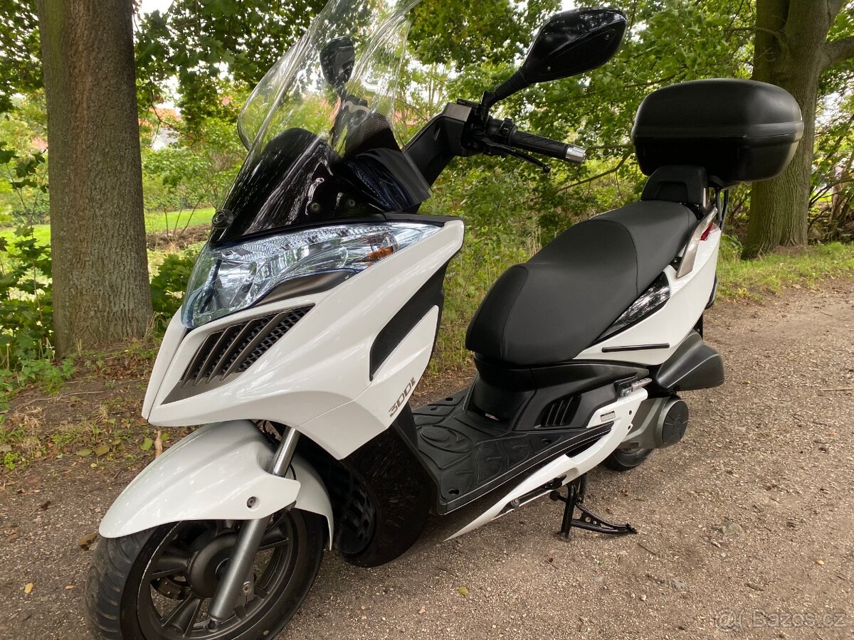 Kymco Grand Dink 300i - 3
