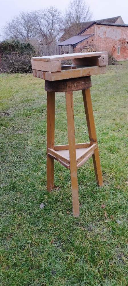 Dřevěný otočný stojan / Sochařský pracovní stolek - 3