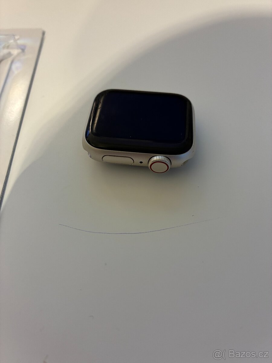 Apple Watch SE (GEN 2) 40 mm - 3