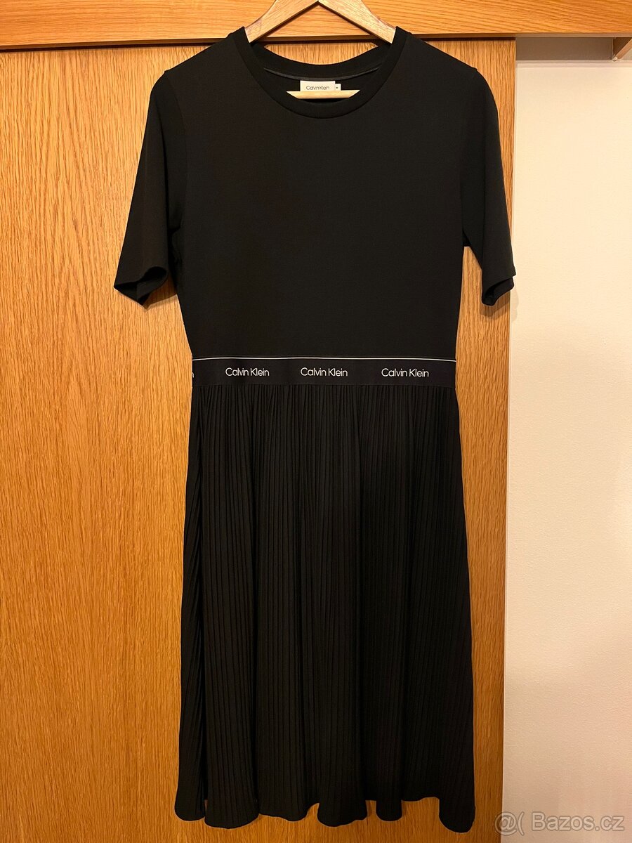 Calvin Klein šaty - 3