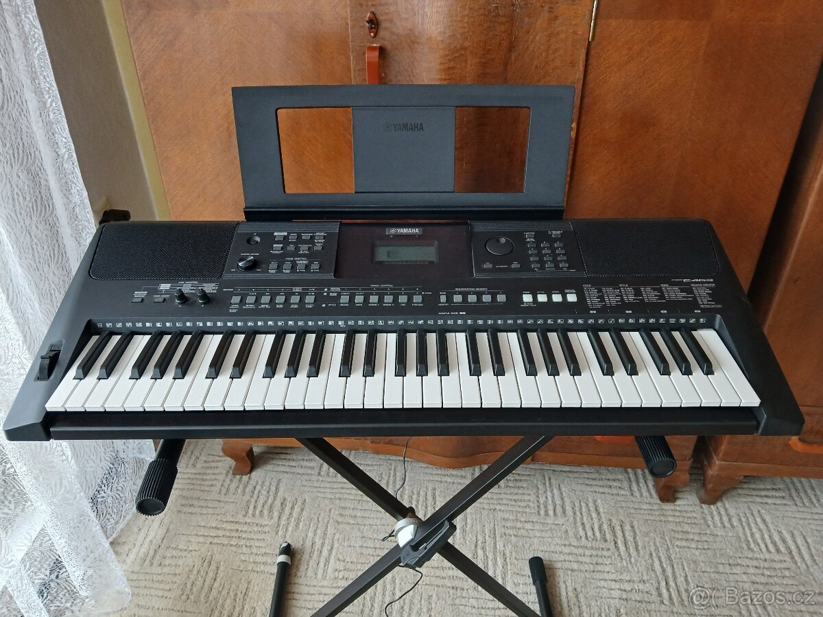 Klávesy Yamaha PSR E463 - 3
