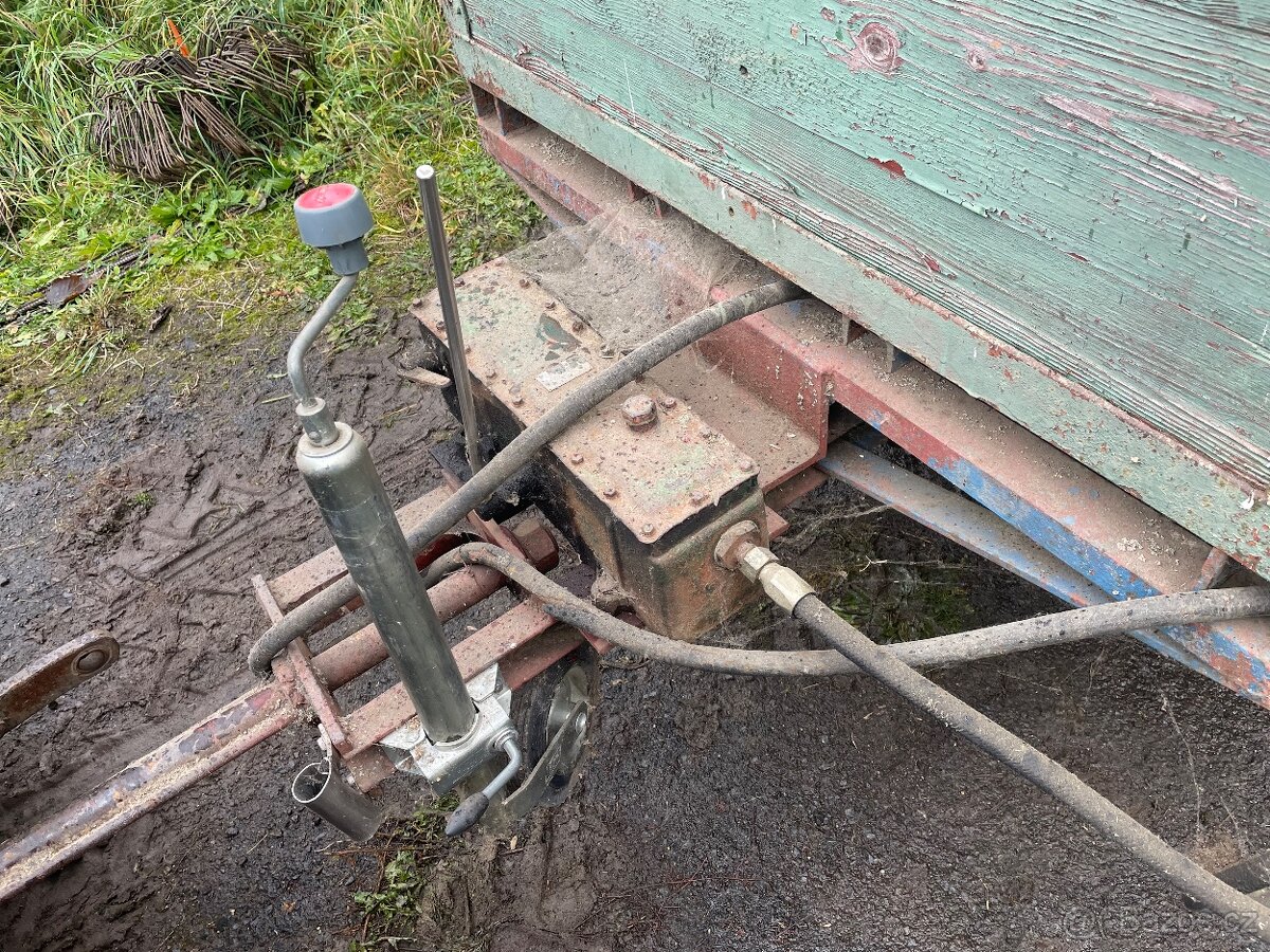 Sklápěcí valník - 3