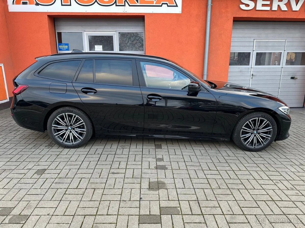 BMW Řada 3, 320D 140KW SPORT,HUD,LED - 3