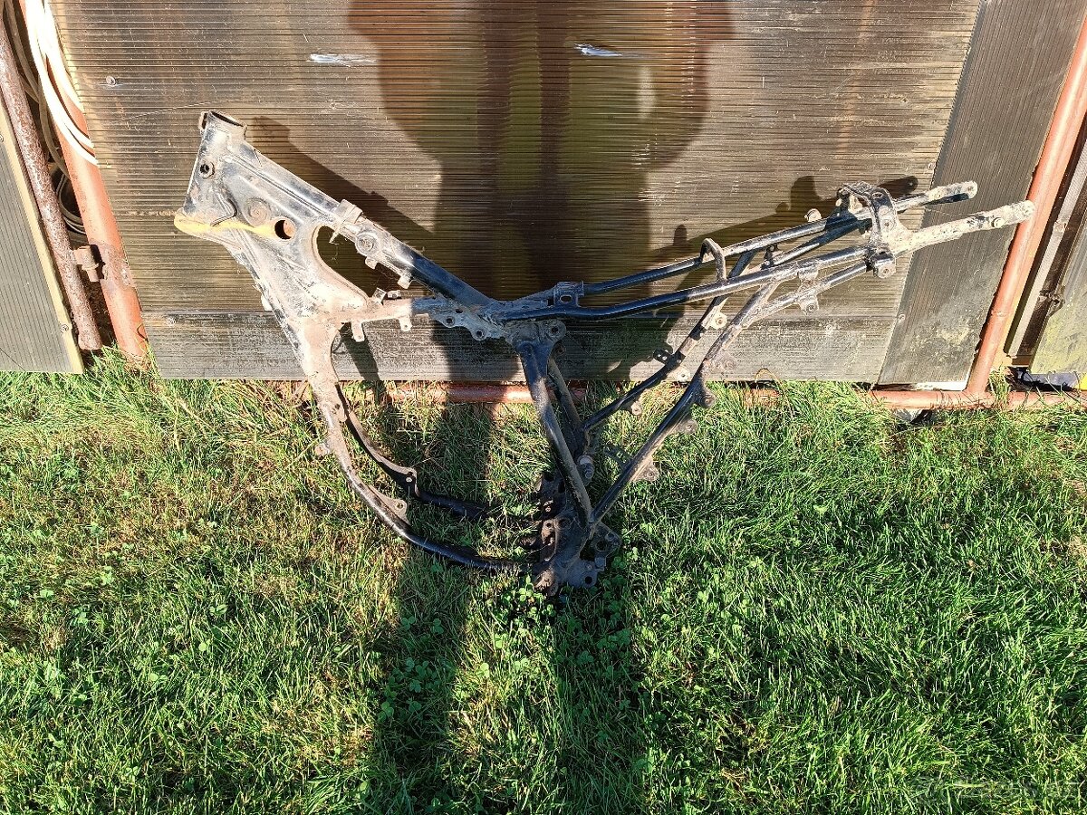 Yamaha DT 125 R rám - 3