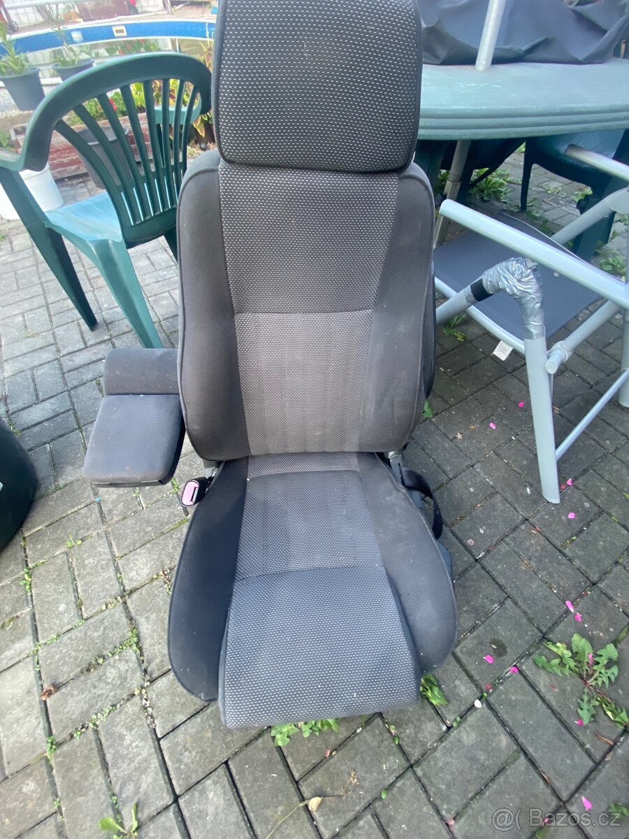 Alfa romeo 156 sedacky - 3