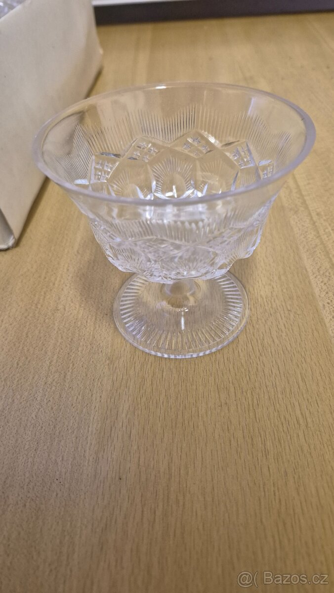 Poháry na zmrzlinu,dezerty,plastové,retro - 3