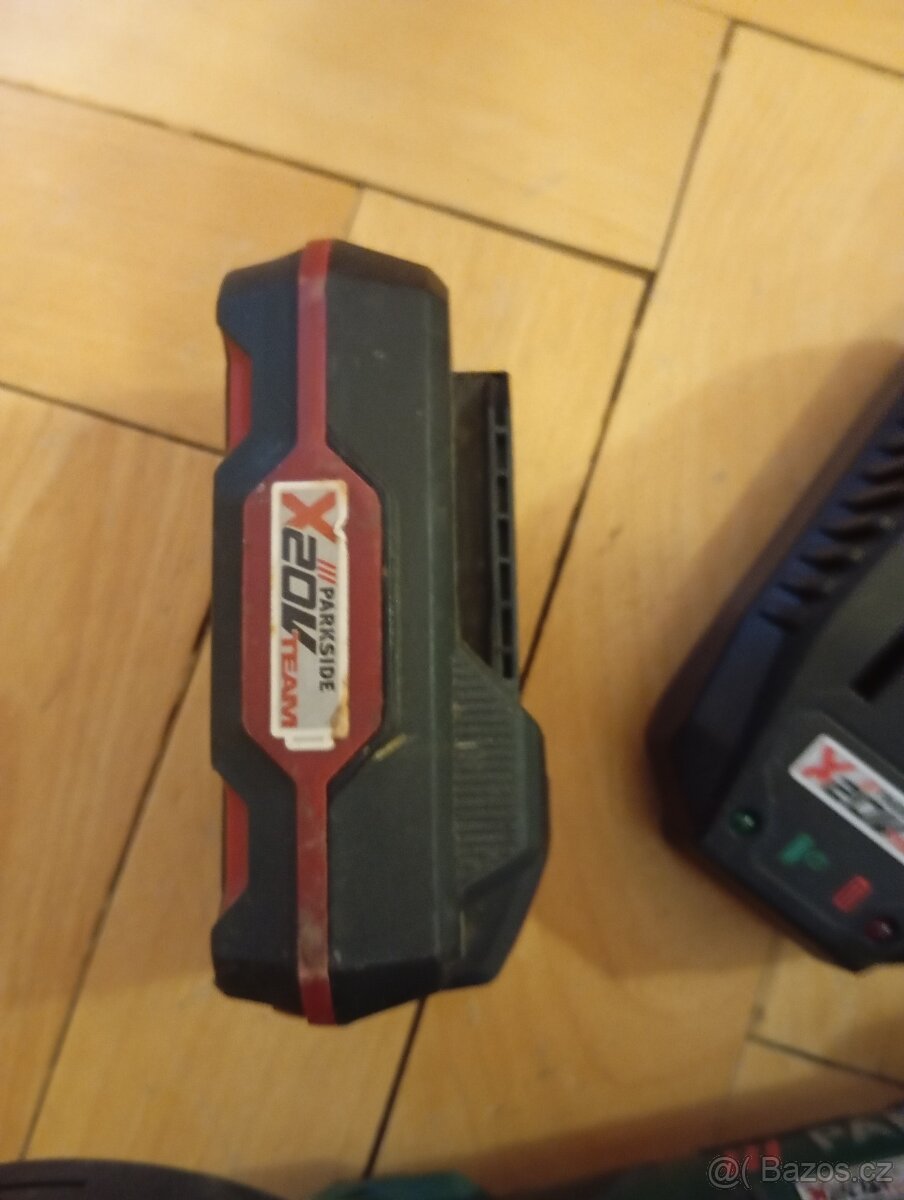 Úhlová aku bruska Parkside - 3