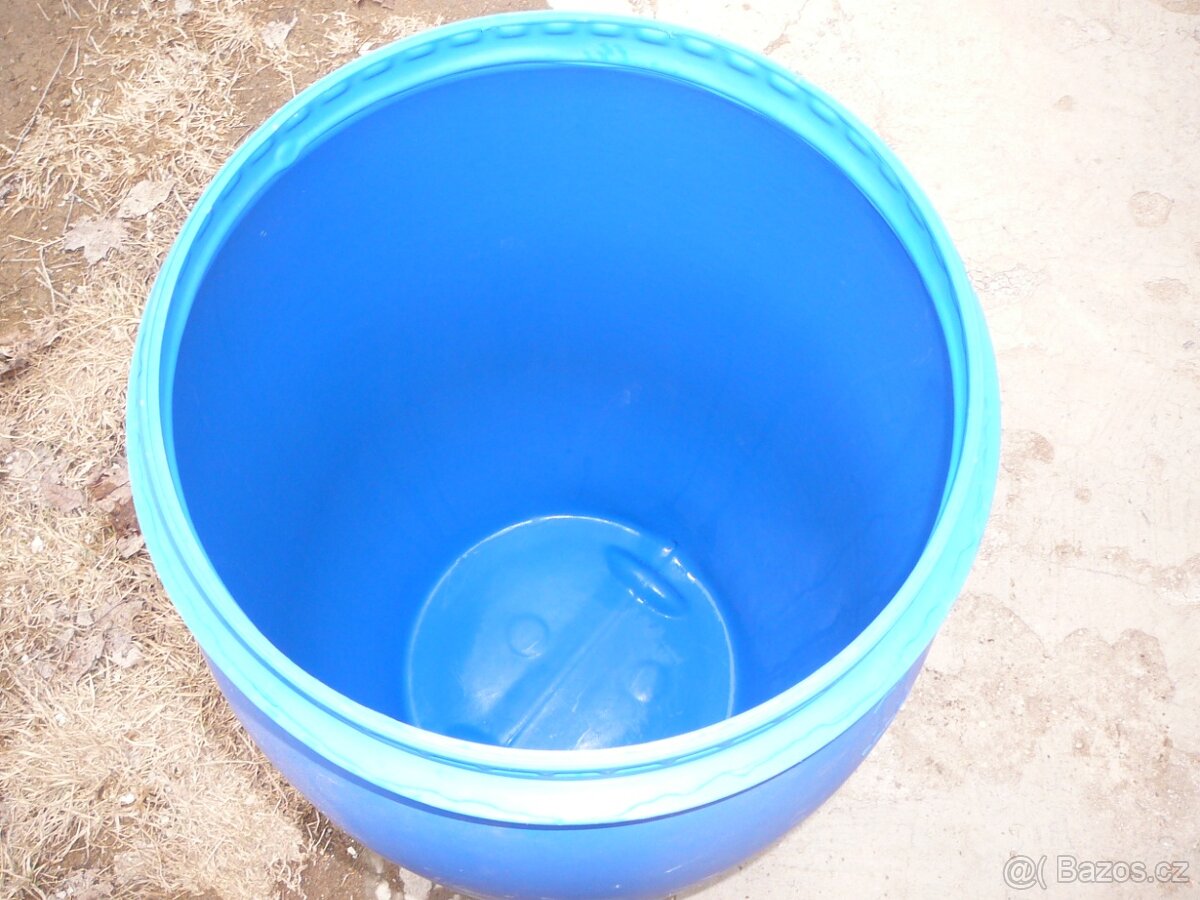 plastový sud 220L - 3