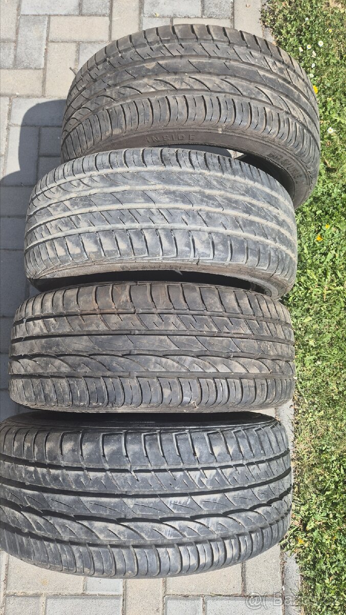Pneu195/50R15 - 3