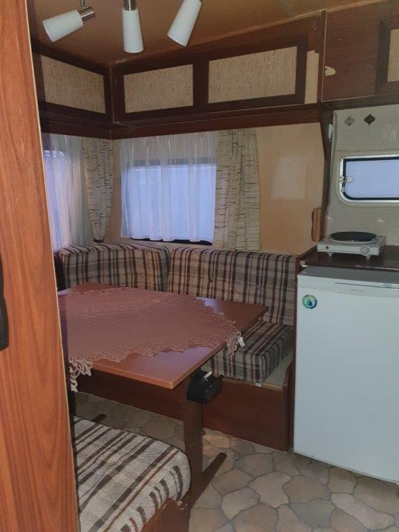 Karavan Tabbert 480 na pevné stání - 3