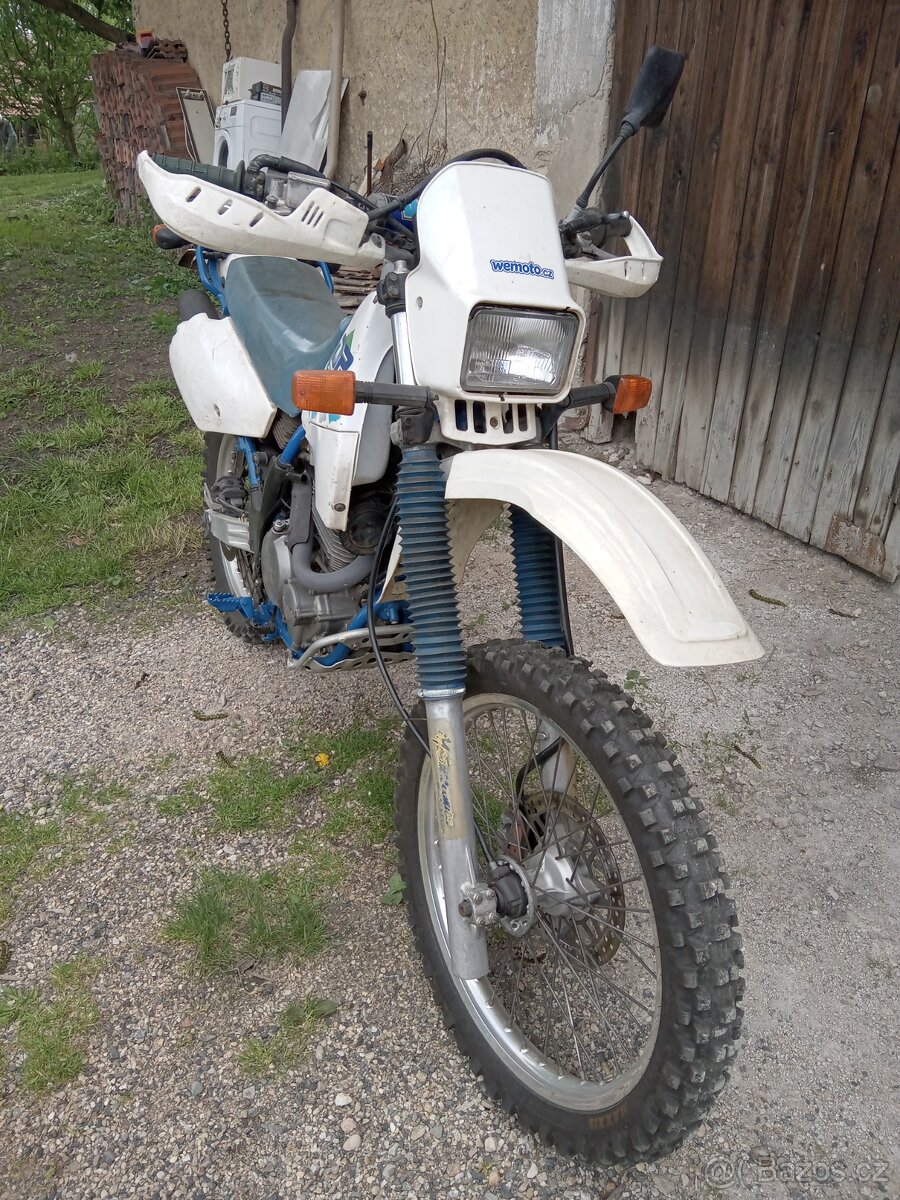 Suzuki dr350s