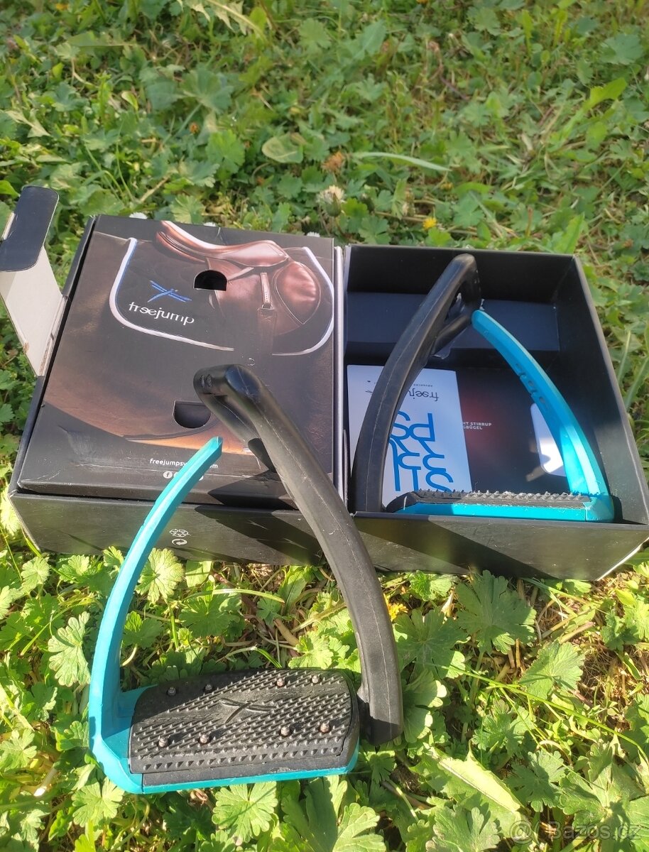 Freejump třmeny v modré barvě - 3