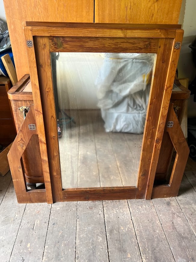 Starožitný nábytek - 3