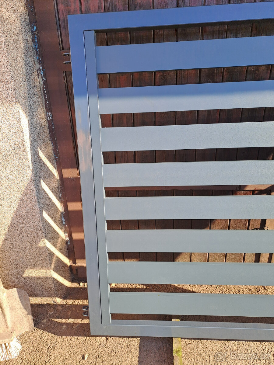 Branka s hliníkovou výplní - 3