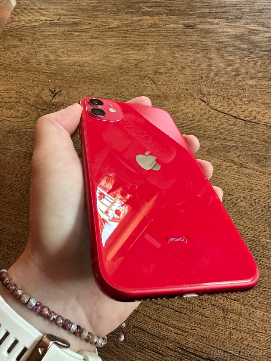 iPhone 11, 64GB červený - 3