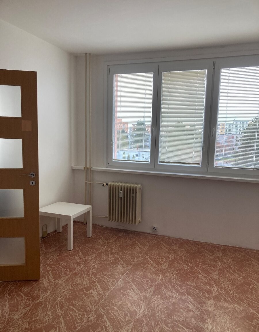 Pronájem bytu 1+1 38 m² Komenského, Plzeň - 3