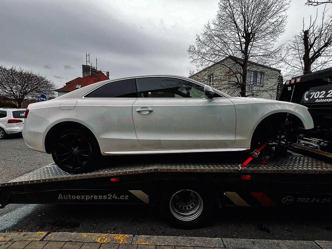 Veškeré náhradní díly Audi S5 8T Coupe 2008 CAU LEJ KCC LY9C - 3