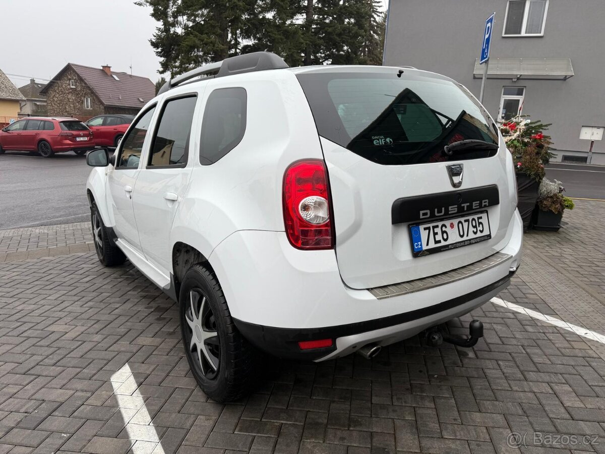 Dacia Duster 4WD 1.6i 77kw jen 67.244km 4x4 tažné zařízení - 3