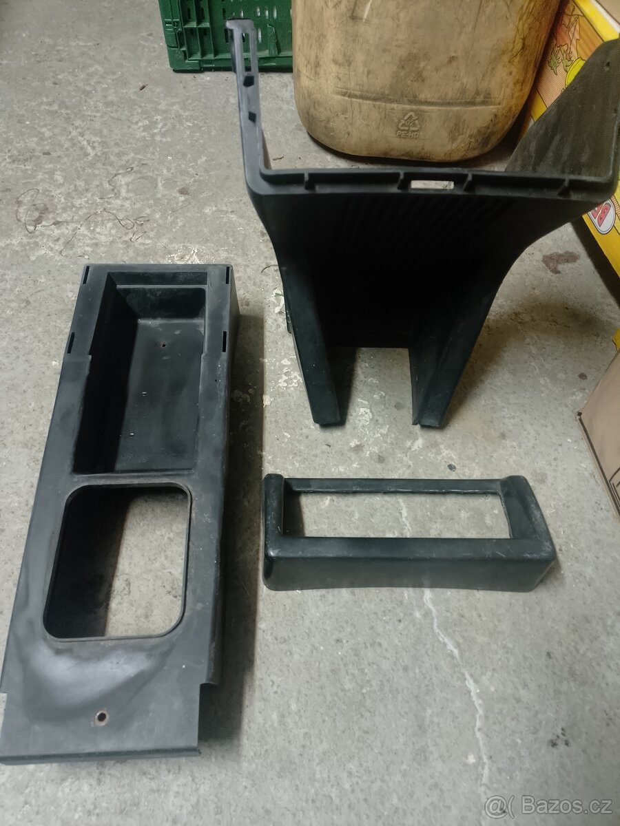 Škoda 105L 120L 125L panel rádia - 3