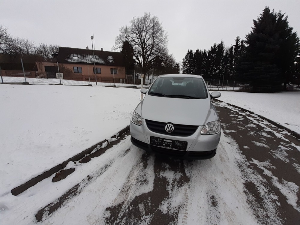 VW FOX 1.2 ,44 KW,KLIMA ,STK 1/2028,ROK 2011 - 3