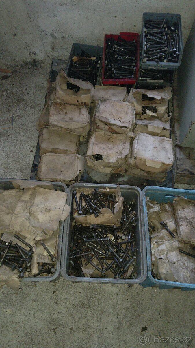 Šrouby , spojovací materiál, matky kol - 3